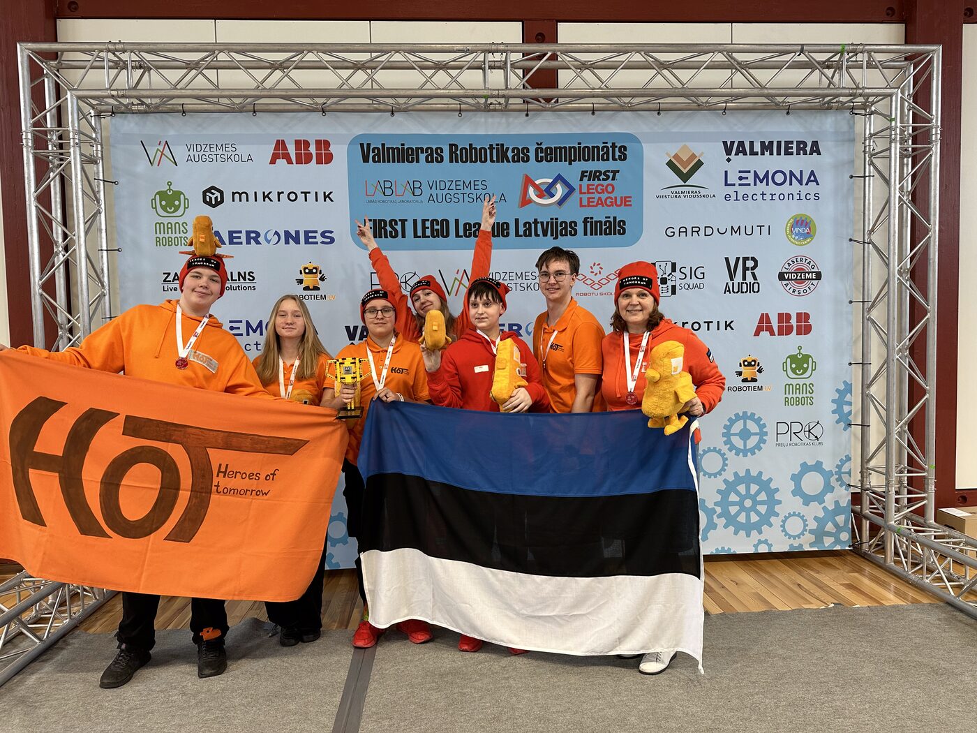 Команда Heroes of Tomorrow на FIRST LEGO League Latvijas finals в Валмиере, Латвия